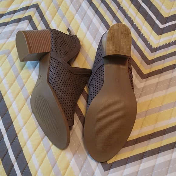 Size 11 casual dressey - Picture 4 of 4